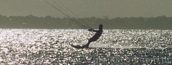 Kitesurf, um esporte que deu um "salto" em novos adeptos